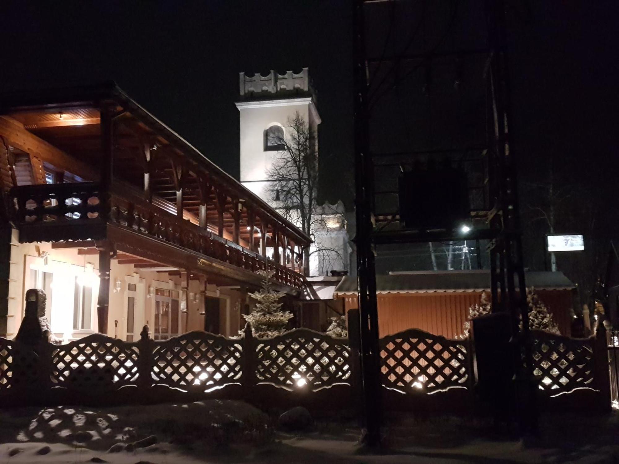 Pokoje Goscinne ”Zubr” Białowieża エクステリア 写真